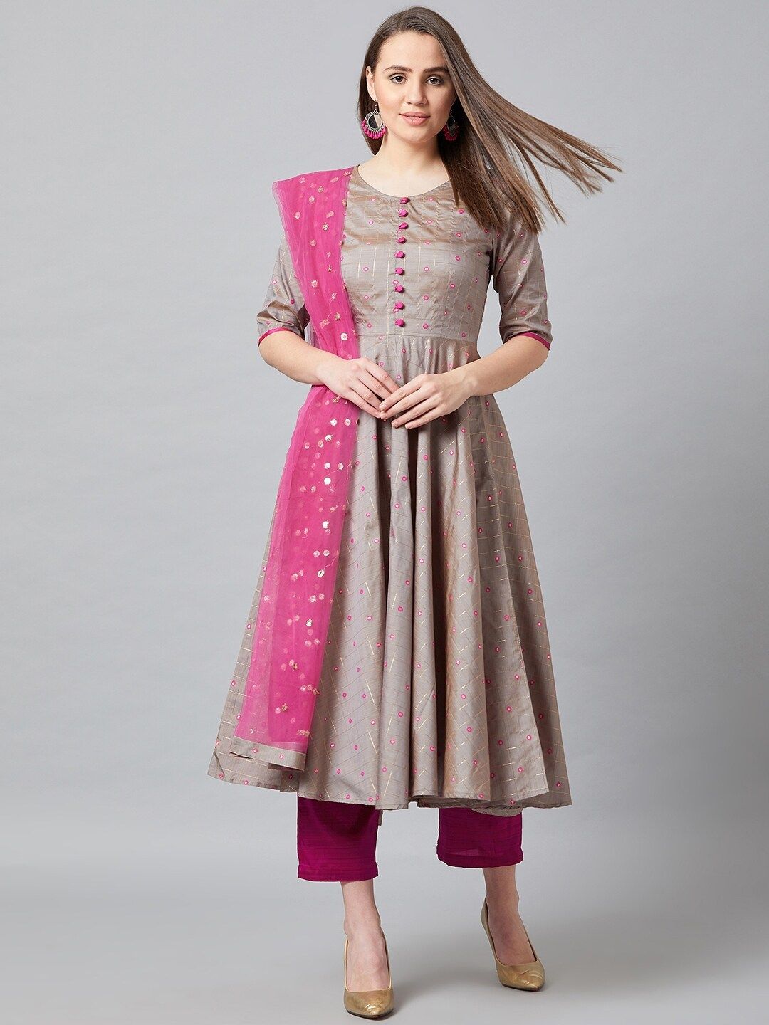 PANIT Women Grey & Pink Solid Kurta with Trousers & Dupatta