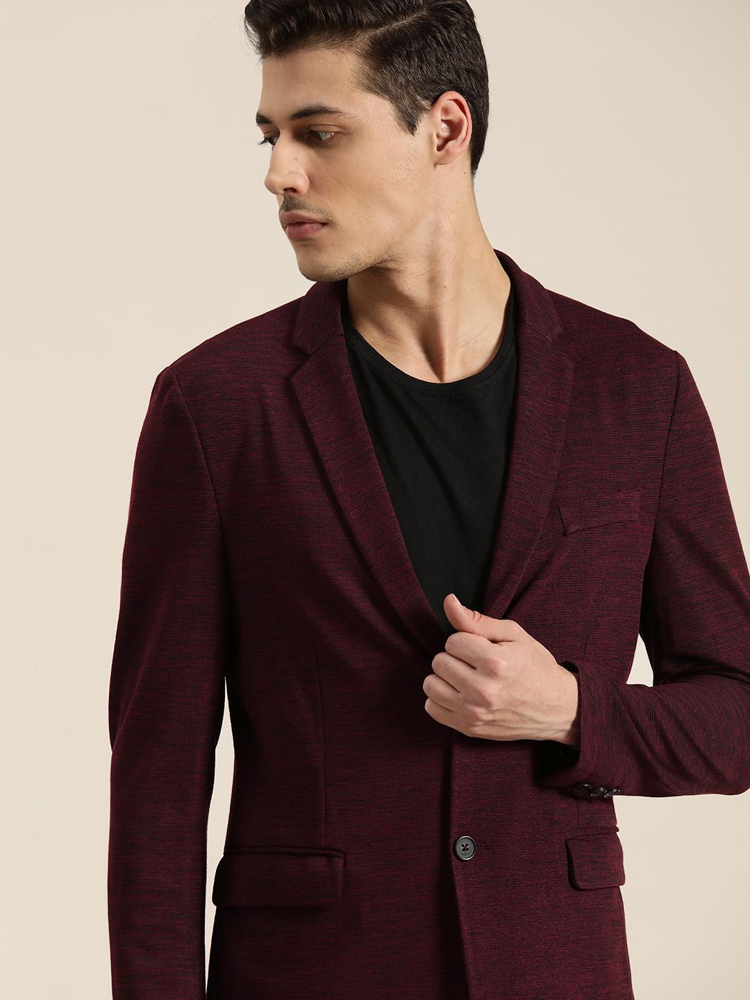 INVICTUS Men Burgundy Solid Single-Breasted Slim Fit Smart Casual Blazer