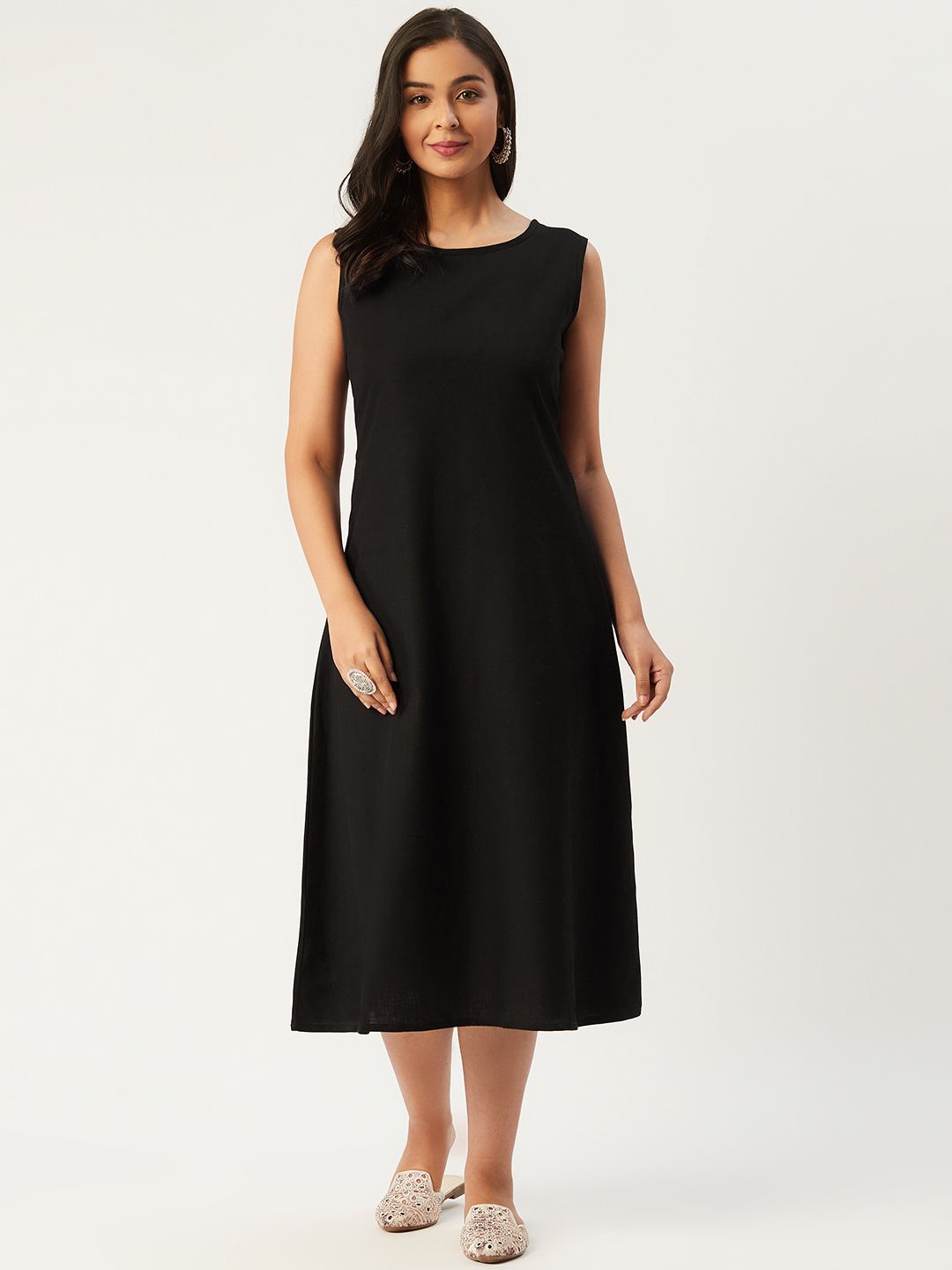 Molcha Women Black Solid Midi A-Line Dress Price in India