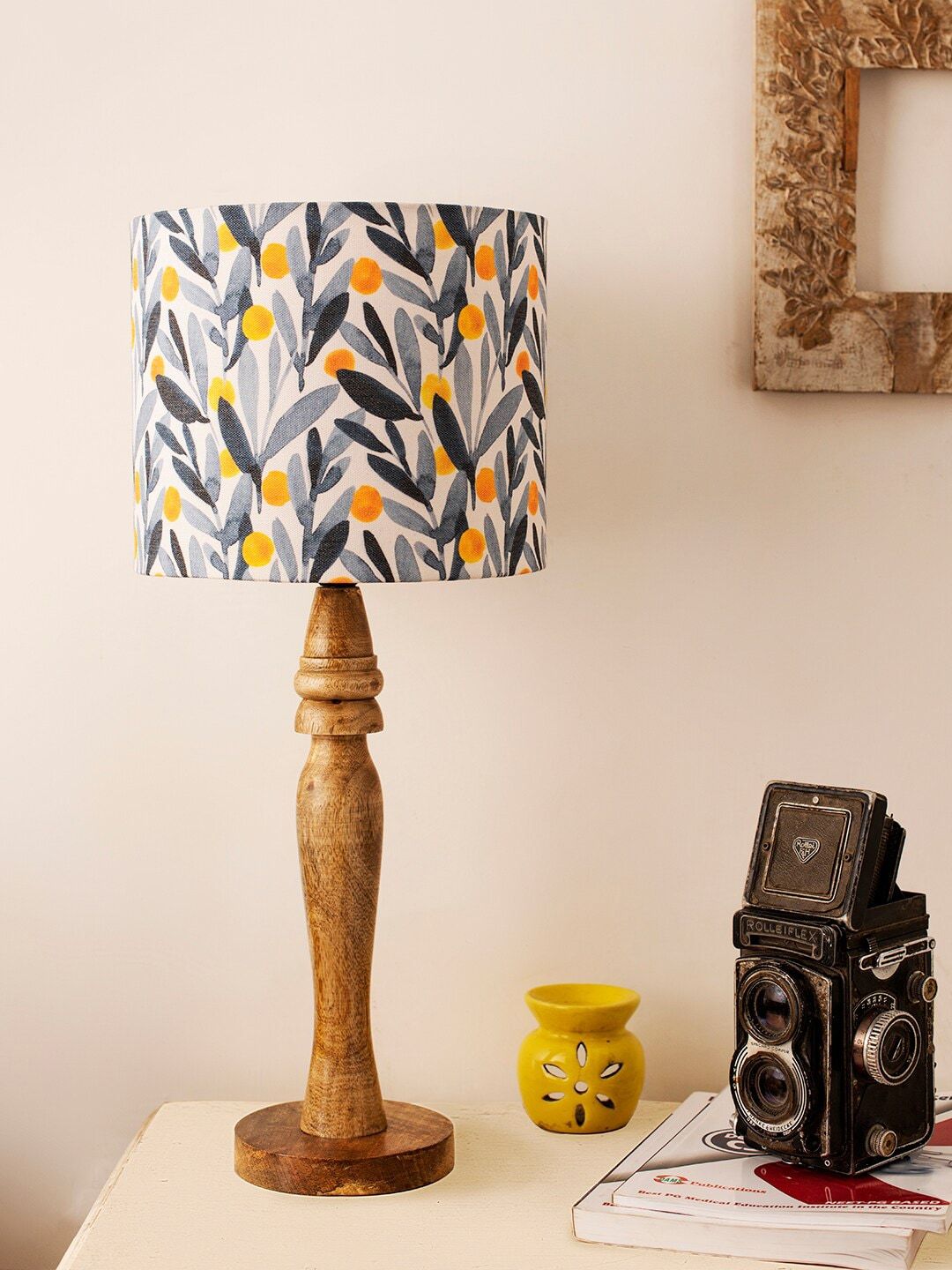 green girgit Off-White & Blue Leaf Printed Contemporary Table Lamp Price in India