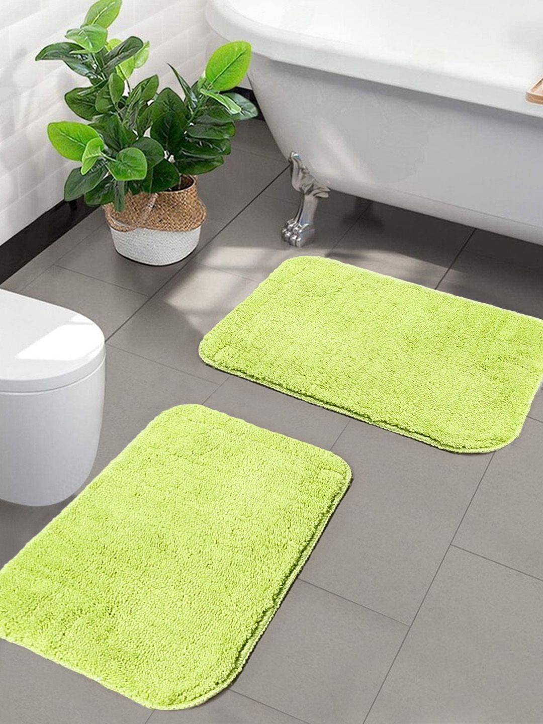 Saral Home Set Of 2 Green Solid Microfiber Anti-Skid Bath Rugs Price in India