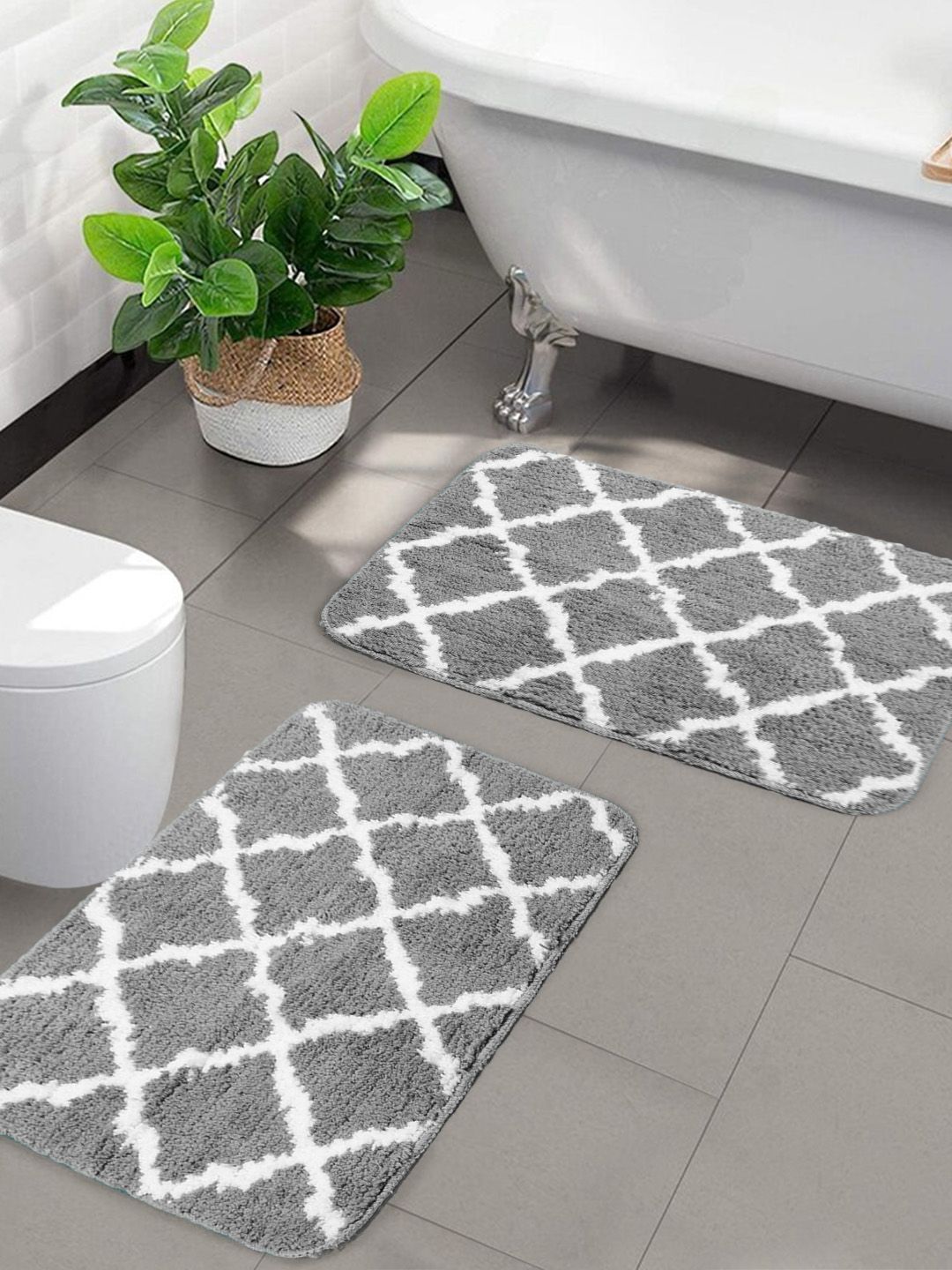 Saral Home Grey & White Checked Soft Cotton Textured Anti Slip 110 GSM Bath Rug Price in India