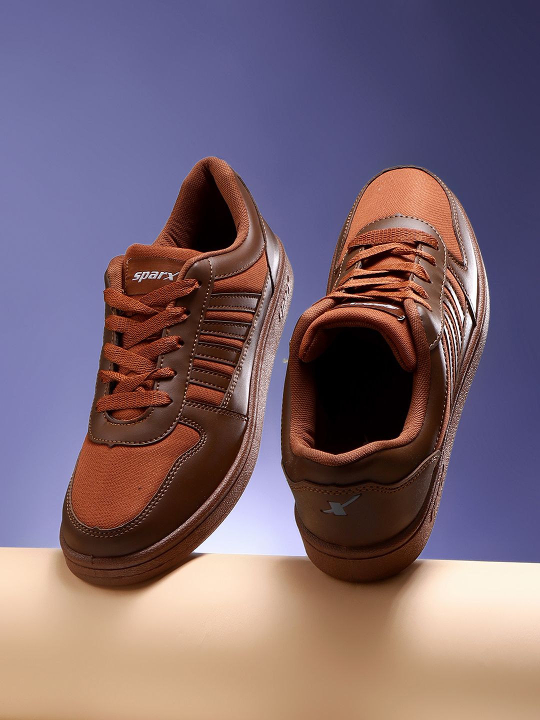 Sparx Men DIP Textured Comfort Insole Sneakers