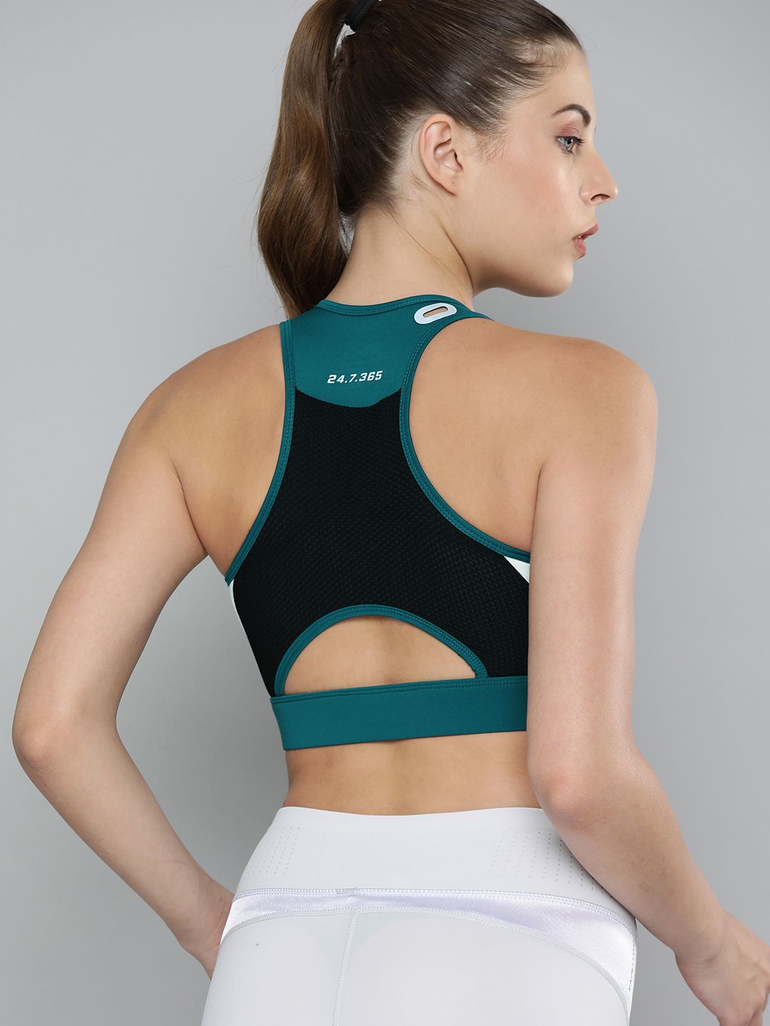 HRX By Hrithik Roshan Women Deep Teal, Peach Whip, Jet Black Colourblock Rapid-Dry Antimicrobial Running Sports Bra Price in India