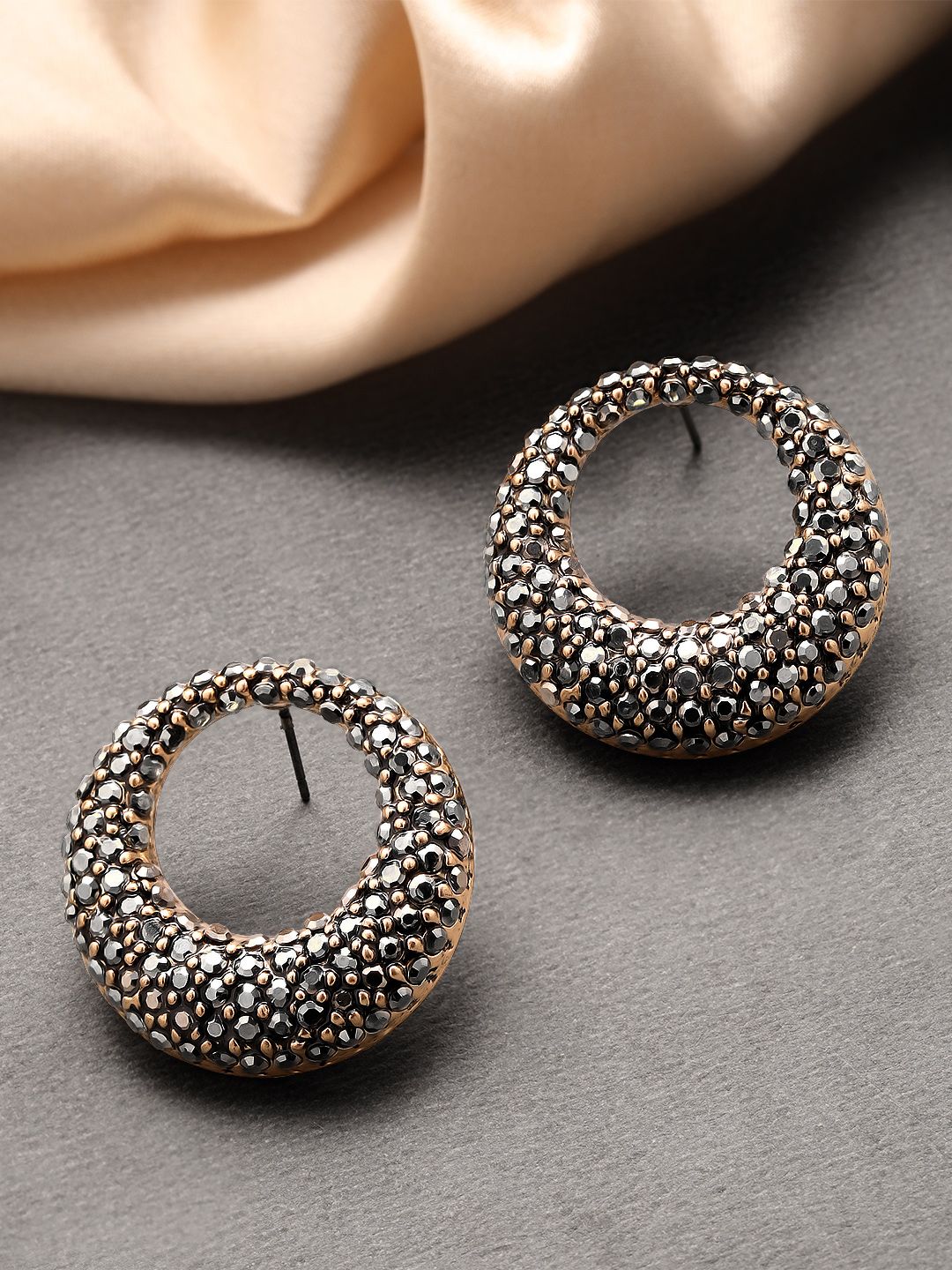 Rubans Gold-Toned & Black Circular Drop Earrings Price in India