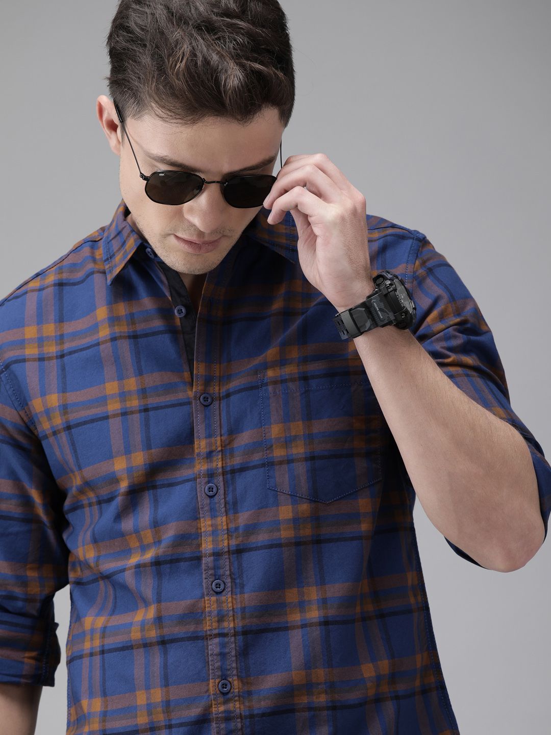 Roadster Men Blue & Rust Orange Regular Fit Checked Casual Shirt