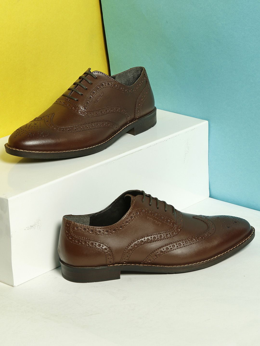 Red Tape Men Brown Textured Leather Formal Brogues