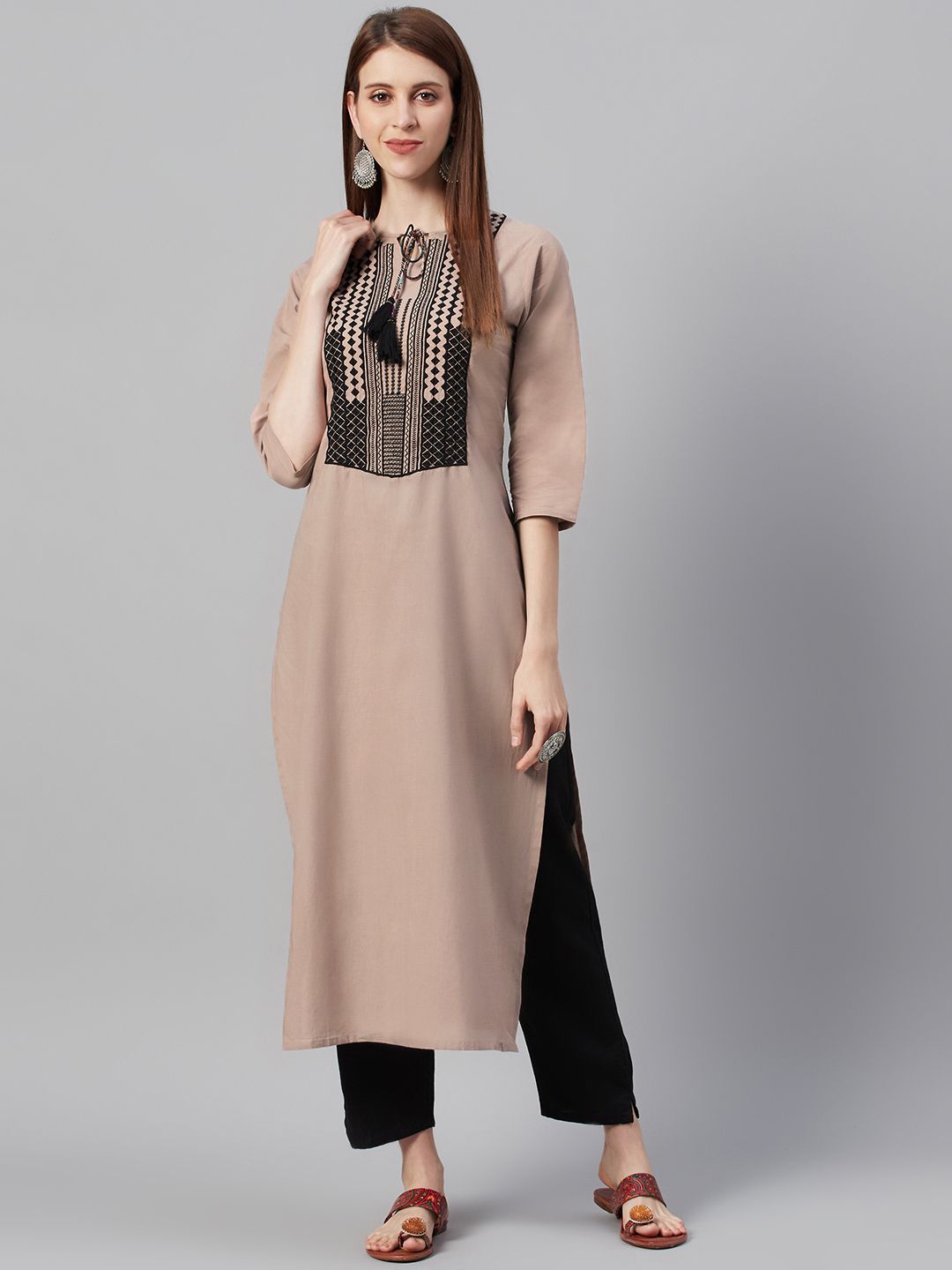 I AM FOR YOU Women Beige & Black Embroidered Straight Kurta