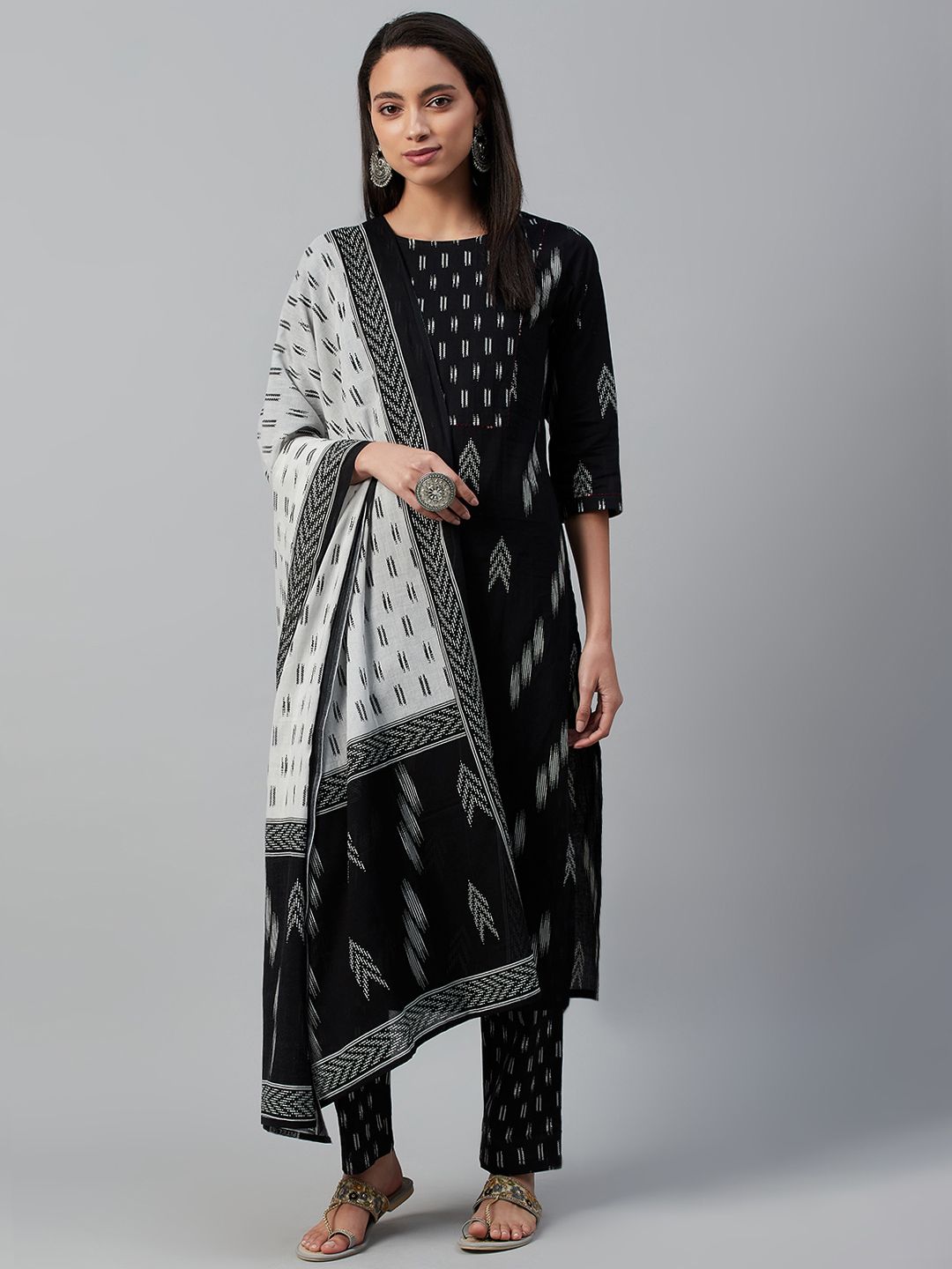 Yuris Women Black & White Pure Cotton Printed Kurta with Trousers & Dupatta Price in India