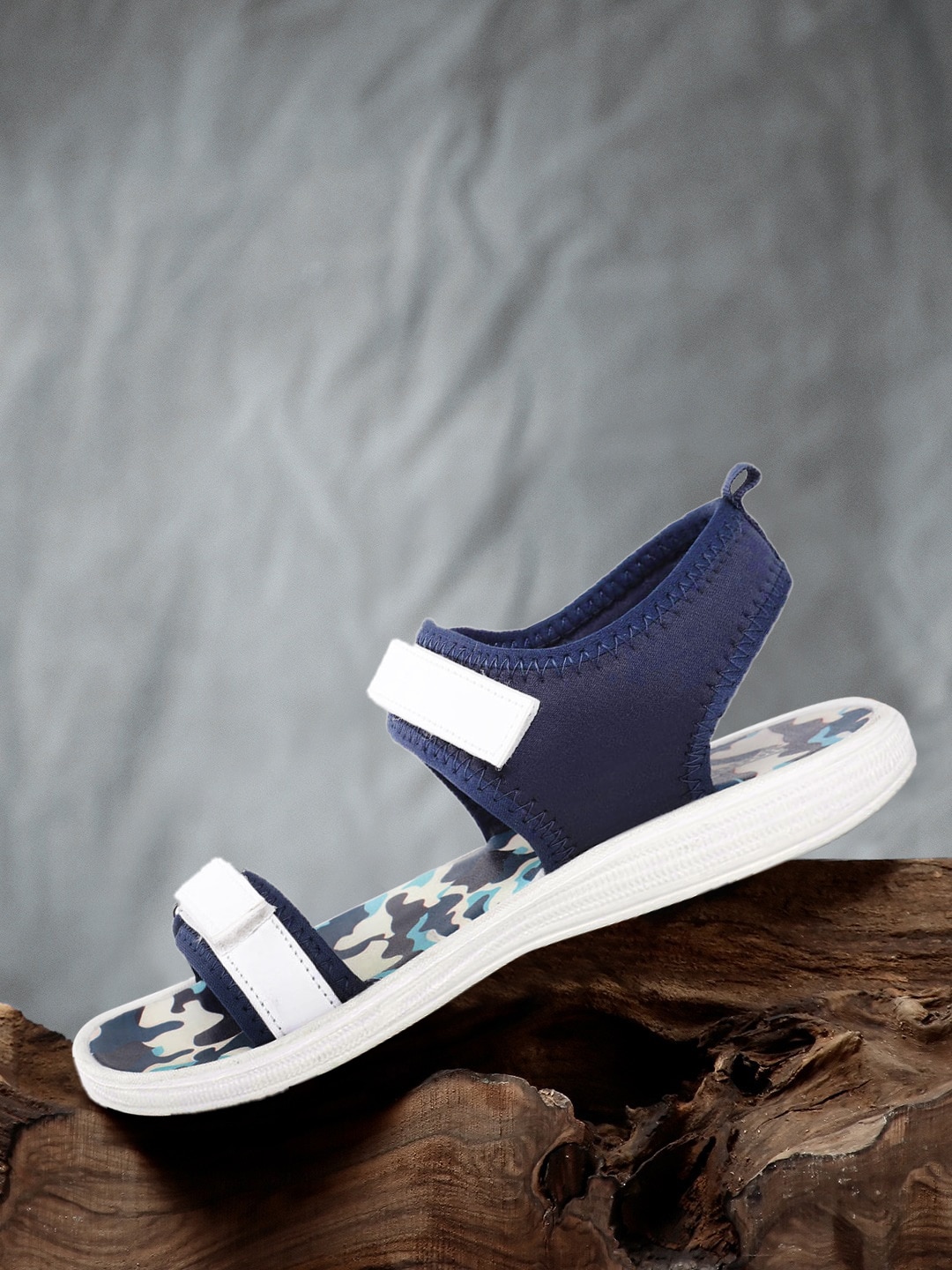 The Roadster Lifestyle Co Women White  Navy Blue Colourblocked Sports Sandals Price in India