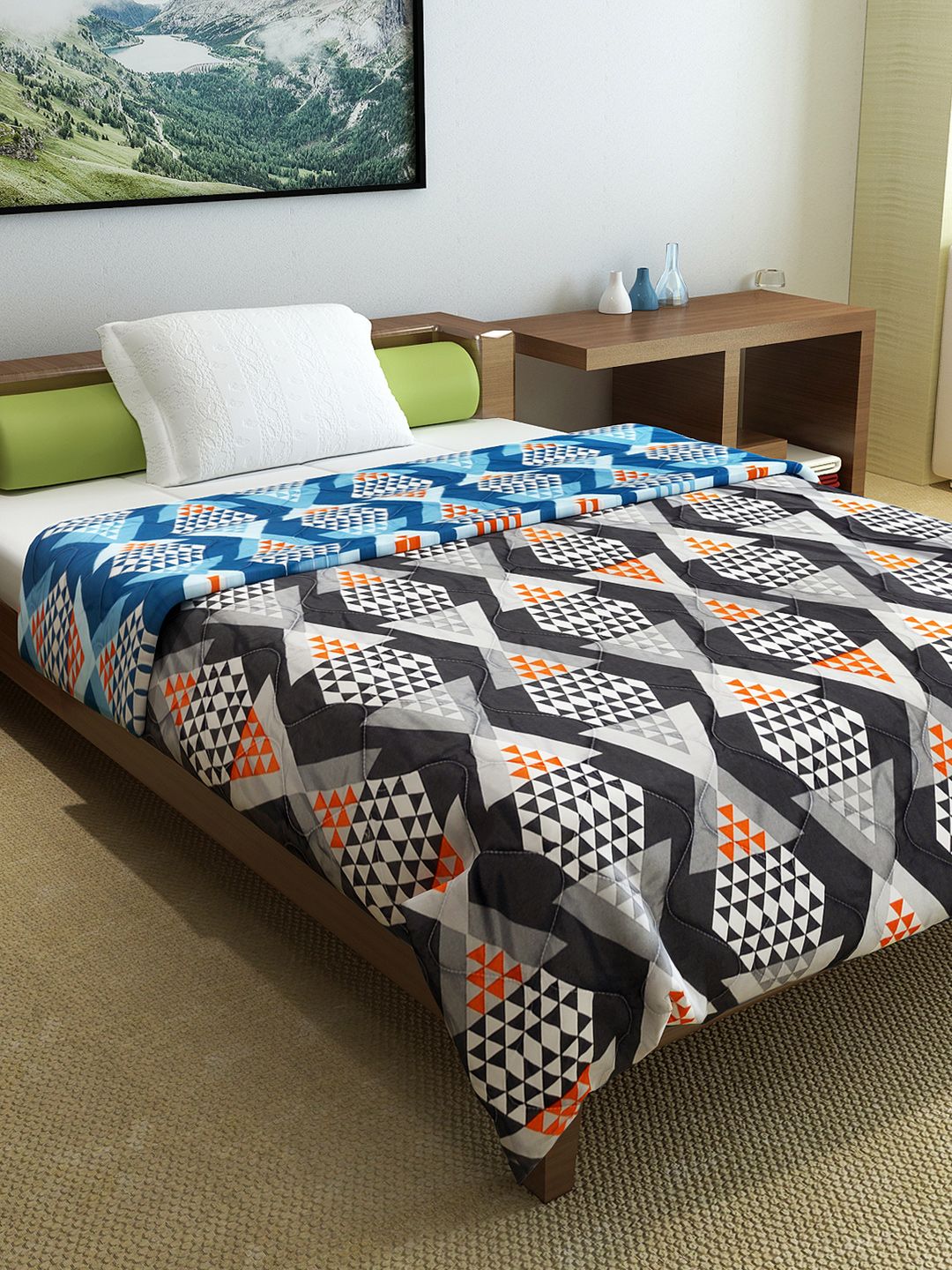 Divine Casa Black & Orange Geometric Mild Winter 110 GSM Single Bed Comforter Price in India