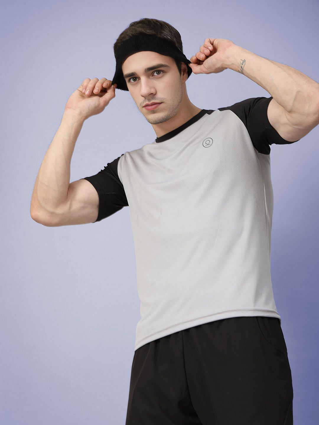 Chkokko Men Grey Colourblocked Round Neck Gym T -Shirt