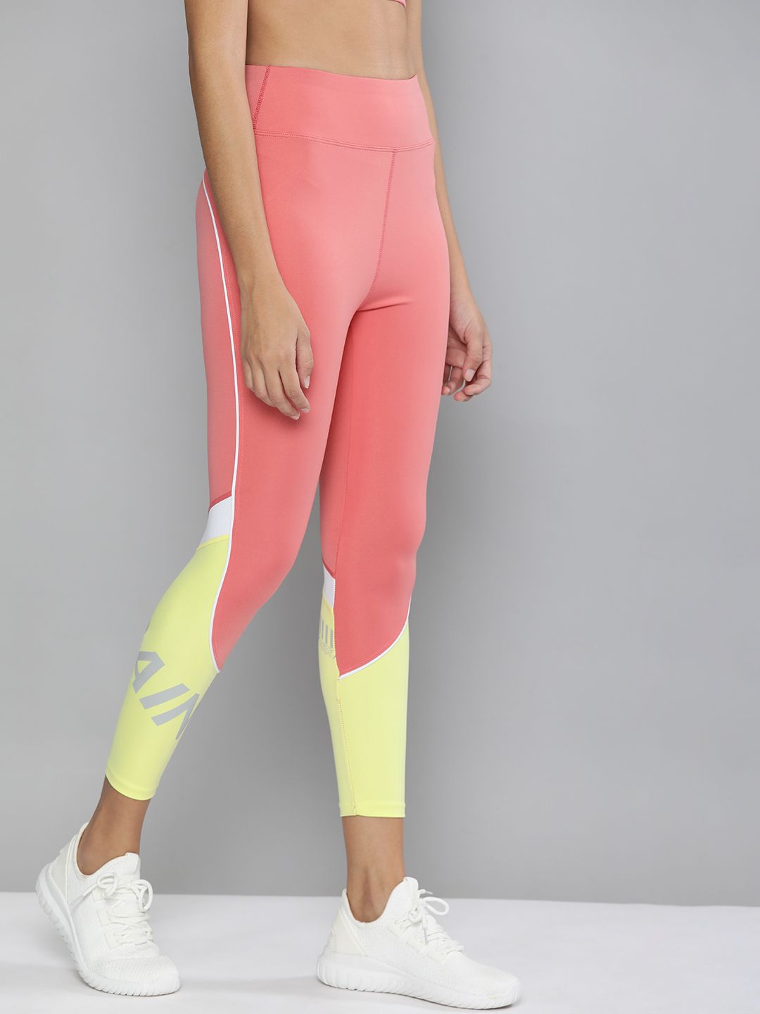 HRX By Hrithik Roshan Women Peach Colourblock Rapid-Dry Anti-Static Training Tights Price in India