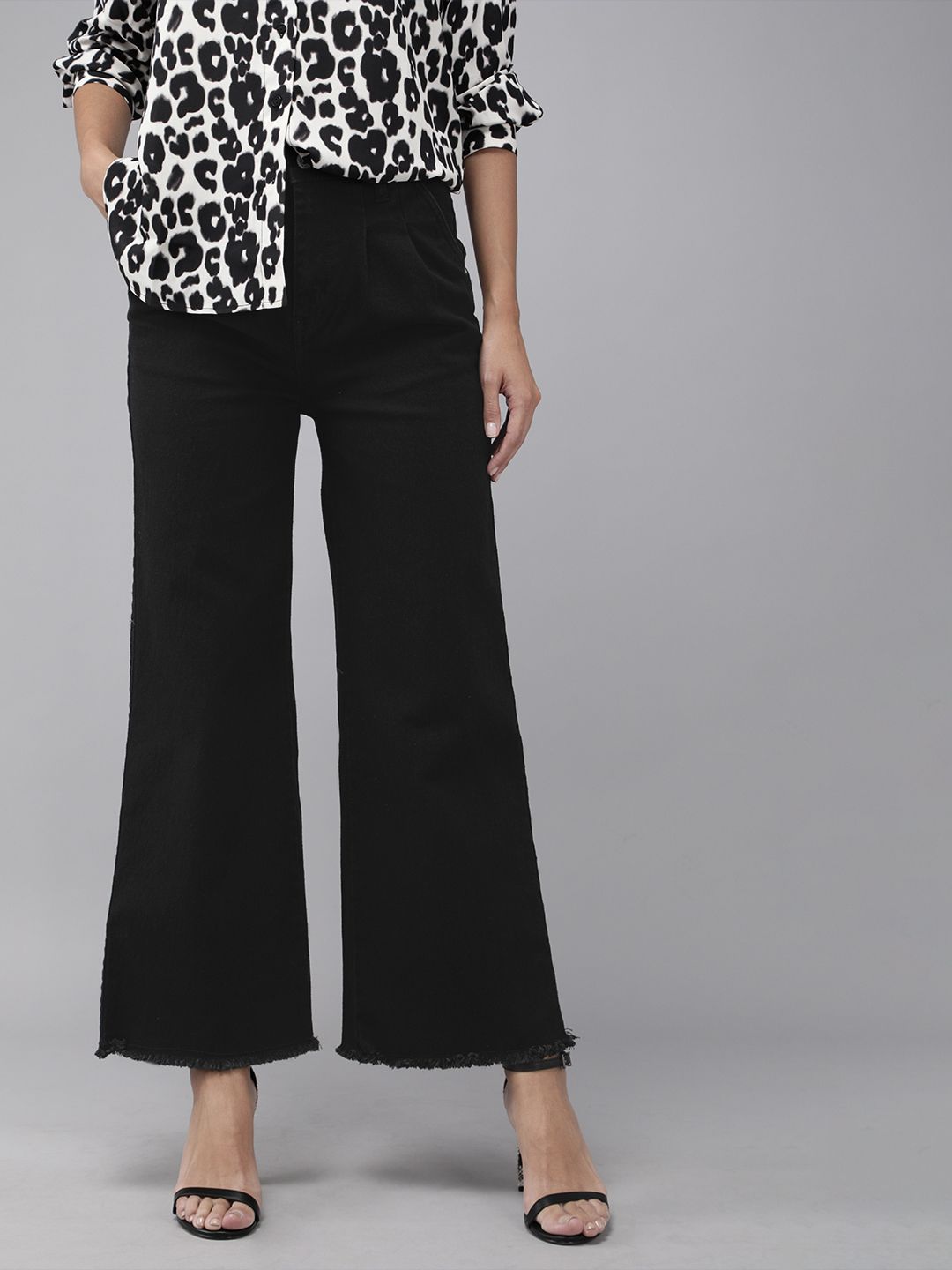 Roadster Women Black Wide Leg Retro Frayed High-Rise Clean Look Stretchable Jeans Price in India