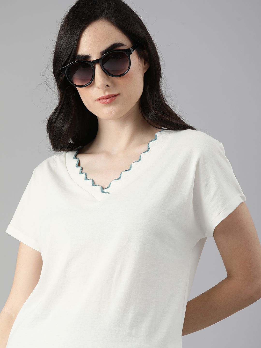 The Roadster Lifestyle Co Women White V-Neck Extended Sleeves Scalloped Tipping Pure Cotton T-shirt