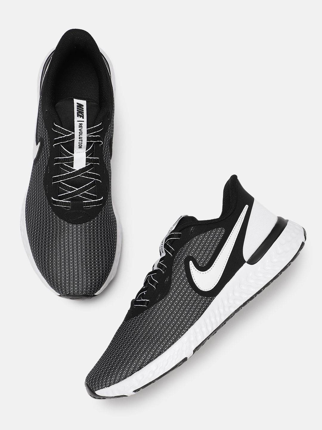 nike revolution 5 ext black