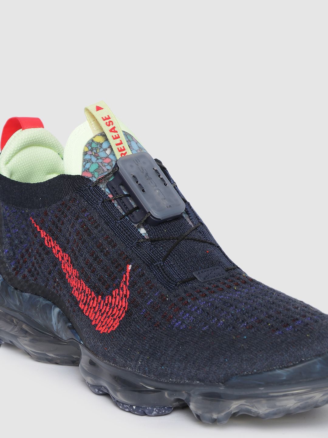 navy vapormax 2020
