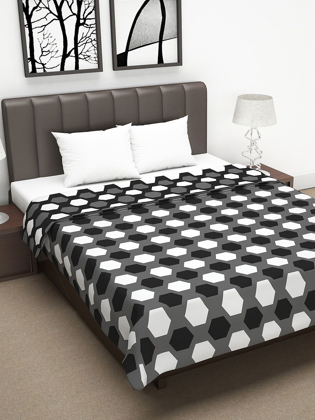 Divine Casa Black & White Geometric Mild Winter 110 GSM Double Bed Dohar Price in India
