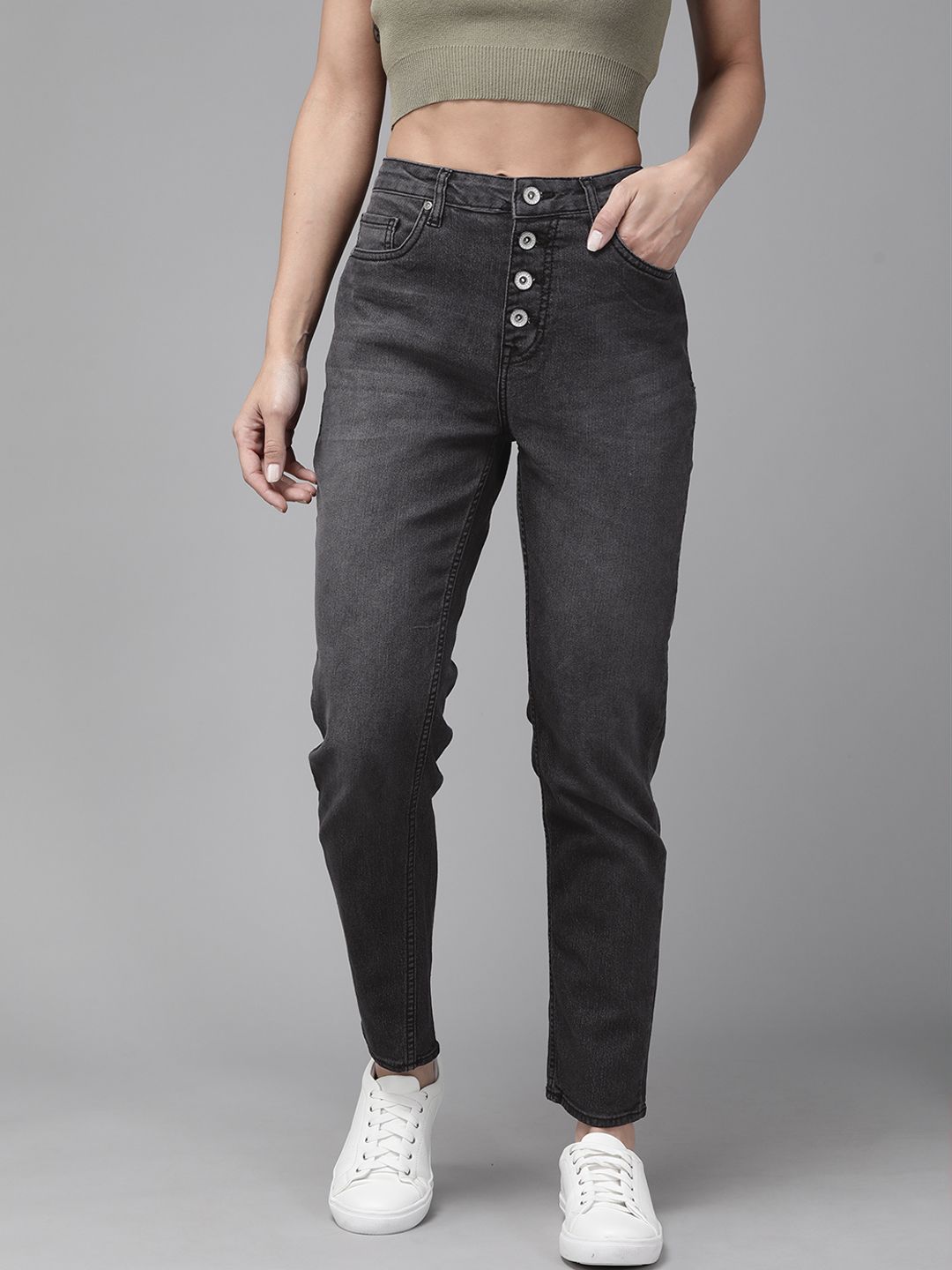 The Roadster Lifestyle Co Women Charcoal Grey Slim New Fit Light Fade Stretchable Jeans Price in India