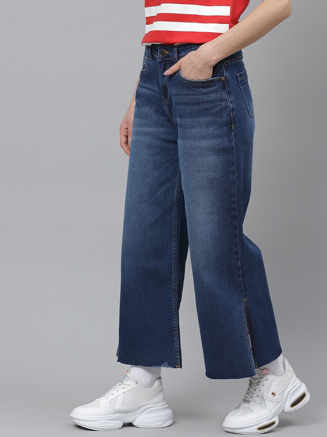 Harvard Women Blue Bootcut Mid-Rise Clean Look Jeans Price in India