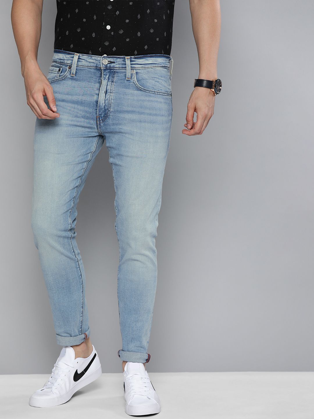 Levis Men Blue Slim Tapered Fit Mid-Rise Clean Look Jeans