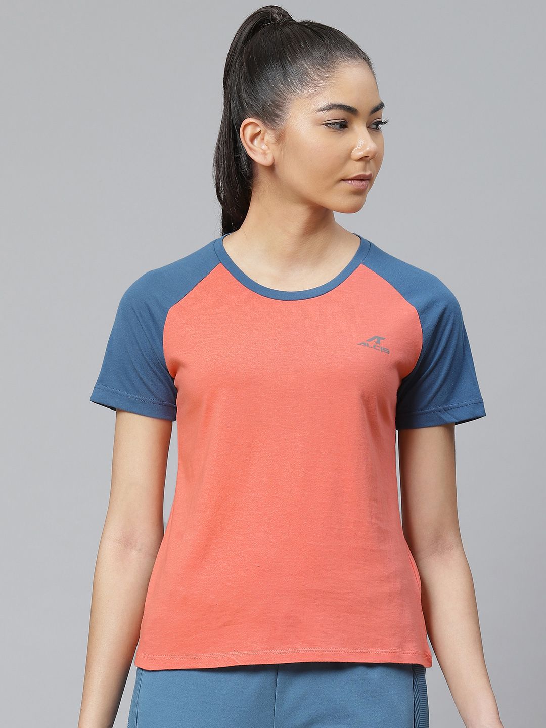 Alcis Women Pink Solid Slim Fit Round Neck T-shirt Price in India