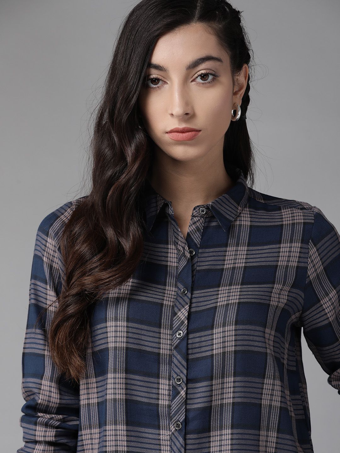 Roadster Women Navy Blue & Taupe Regular Fit Checked Casual Shirt