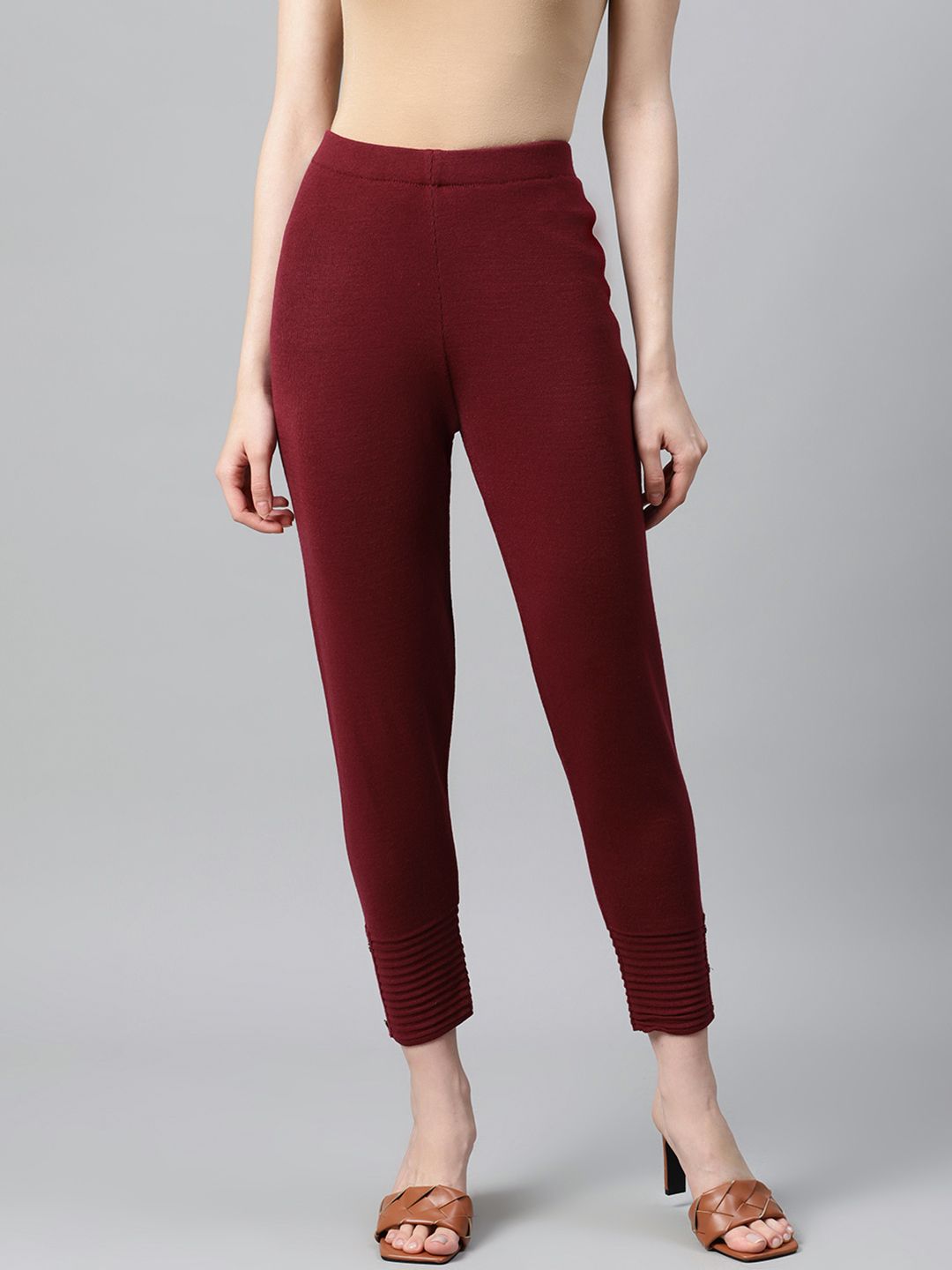 W Women Maroon Solid Cropped Winter Leggings Price in India