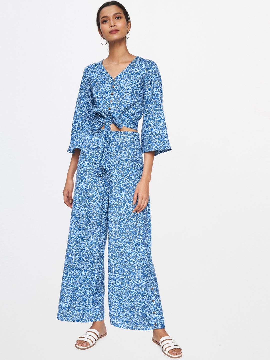 AND Women Blue & White Printed Top with Trousers