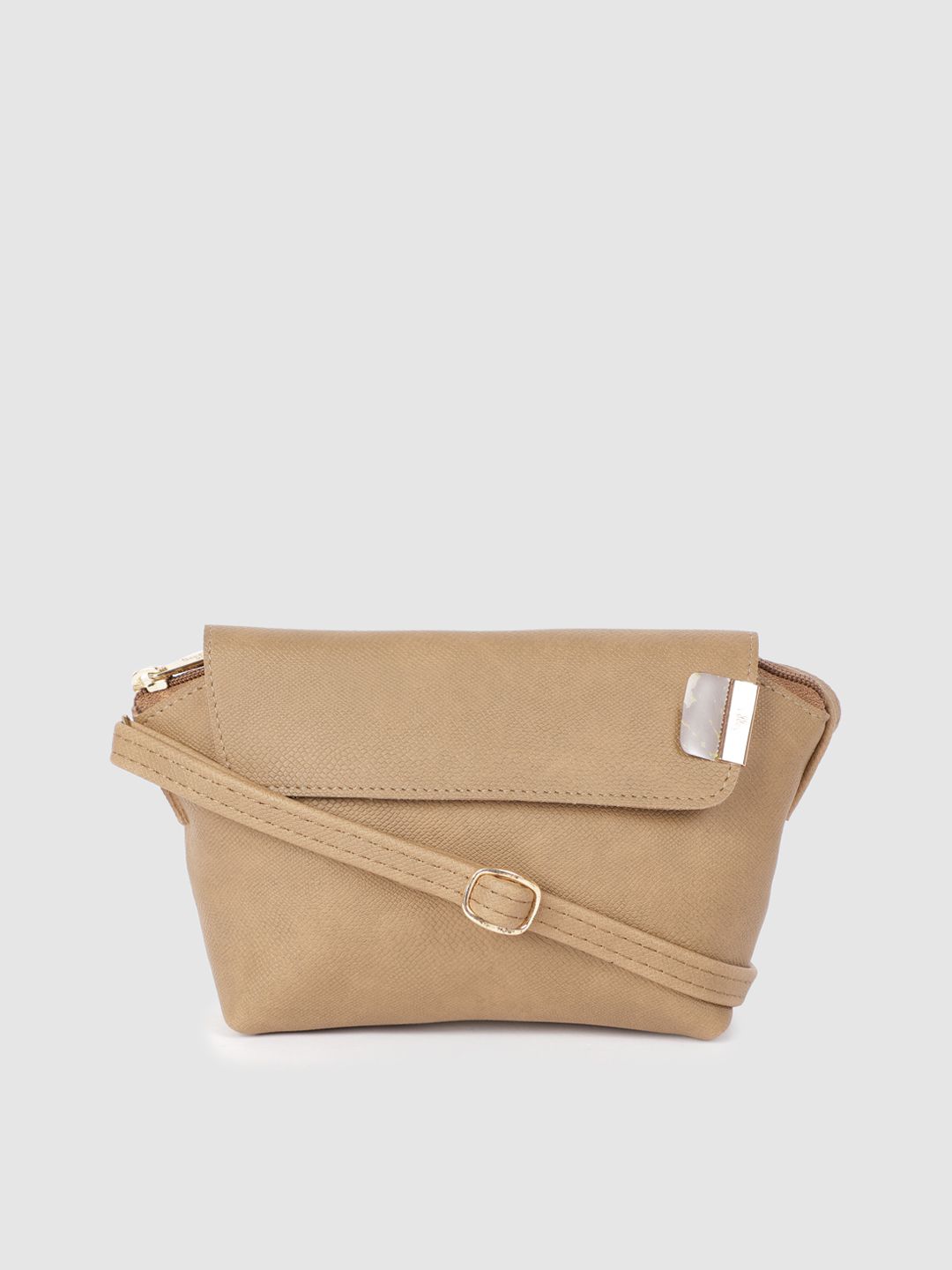 Baggit Beige Solid Sling Bag Price in India