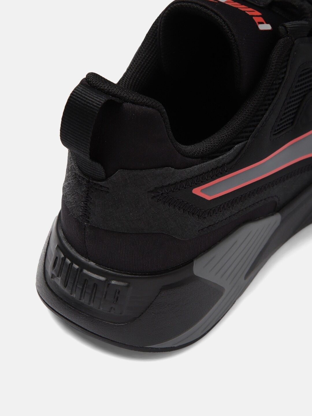 PUMA スニーカー 28 Buy Puma Men Black Disperse XT Training Shoes - Sports Shoes for