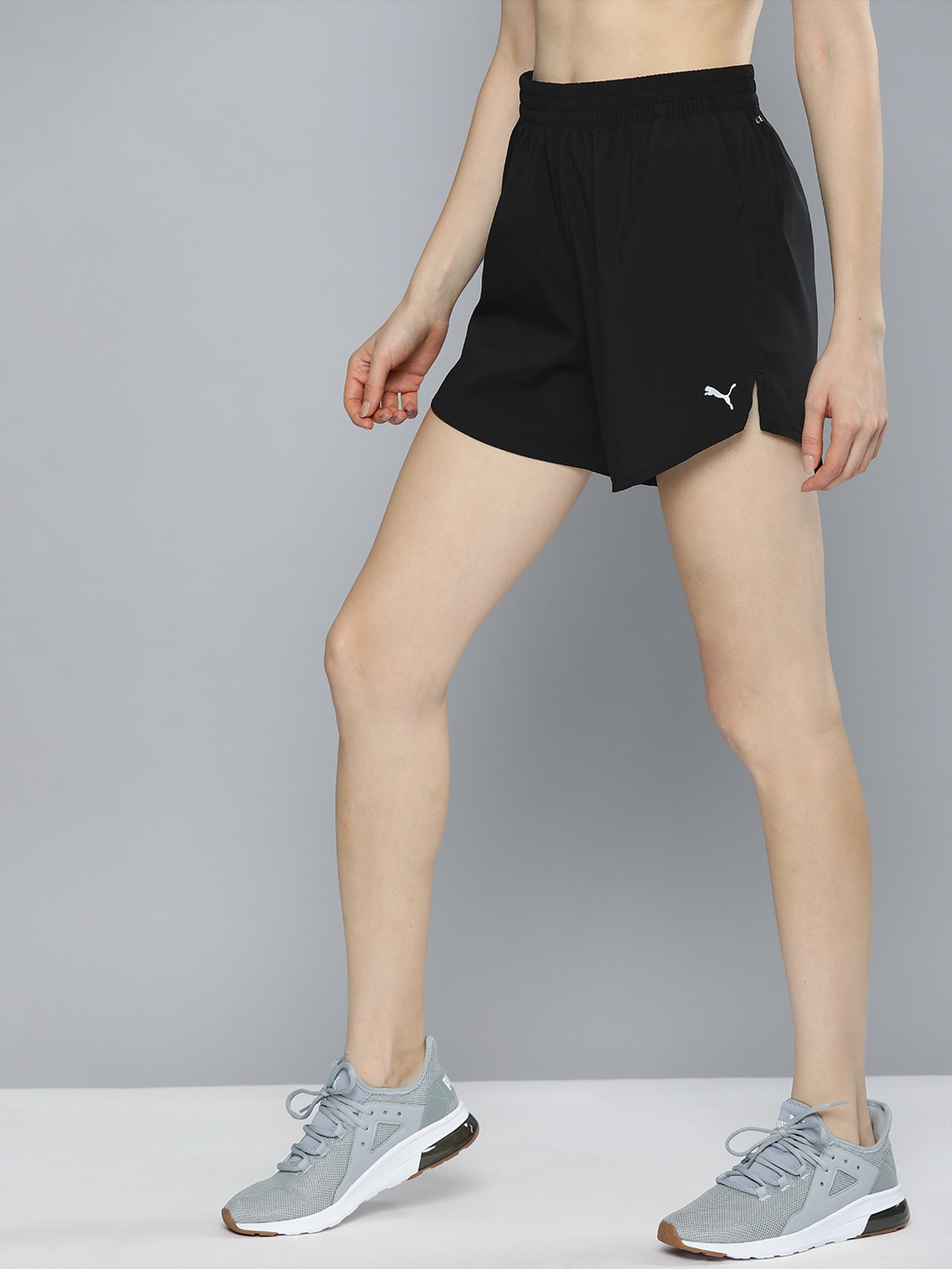 Puma Women Black Solid dryCELL Regular Fit Favourite Woven 5" Running Shorts Price in India