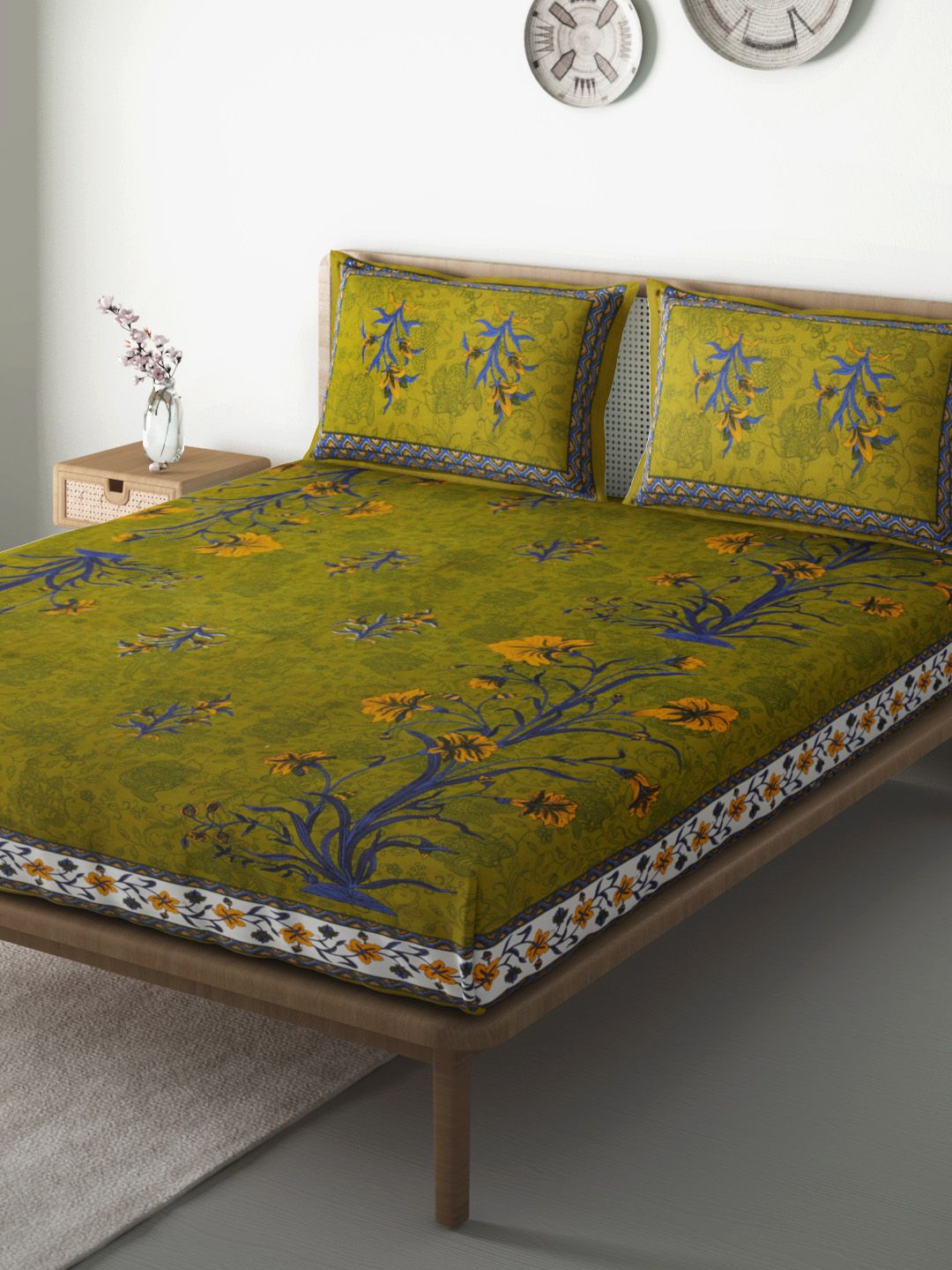 Aura Green & Blue Floral 104 TC Cotton 1 Queen Bedsheet with 2 Pillow Covers Price in India