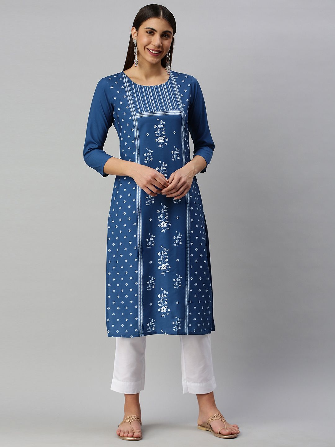 AHIKA Women Navy Blue & White Ethnic Motifs Printed Floral Kurta