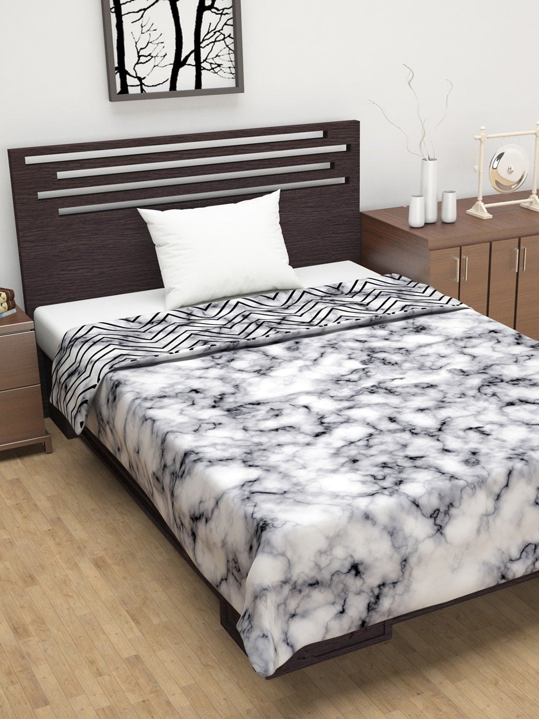 Divine Casa Grey & White Abstract AC Room 110 GSM Reversible Single Bed Dohar Price in India