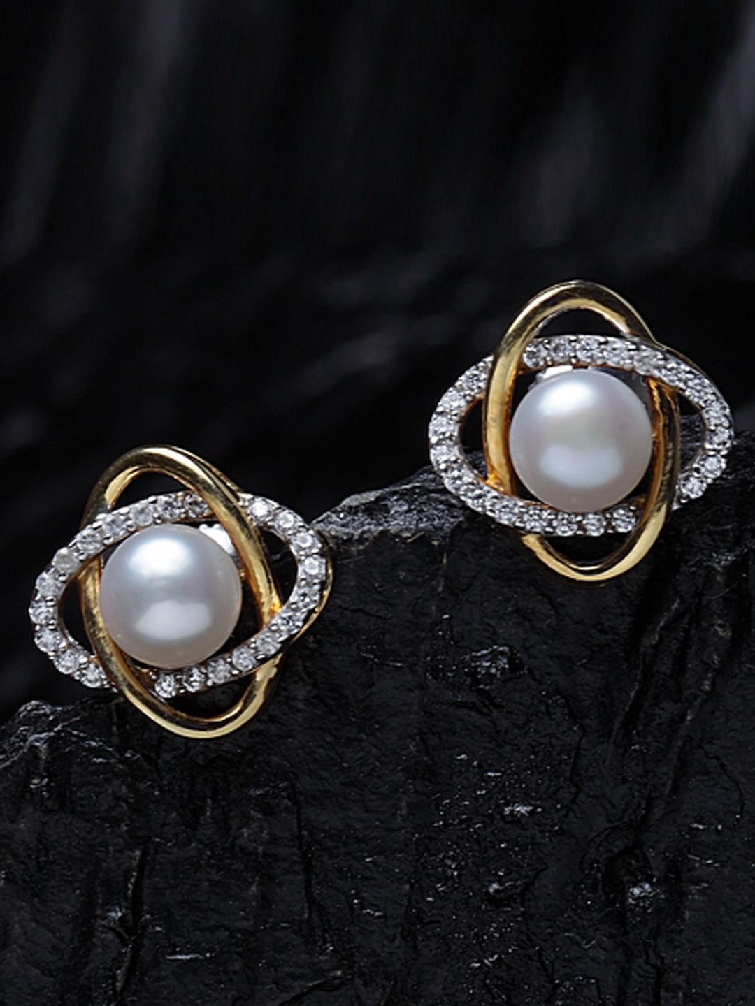 Clara Silver-Toned Contemporary Studs Price in India