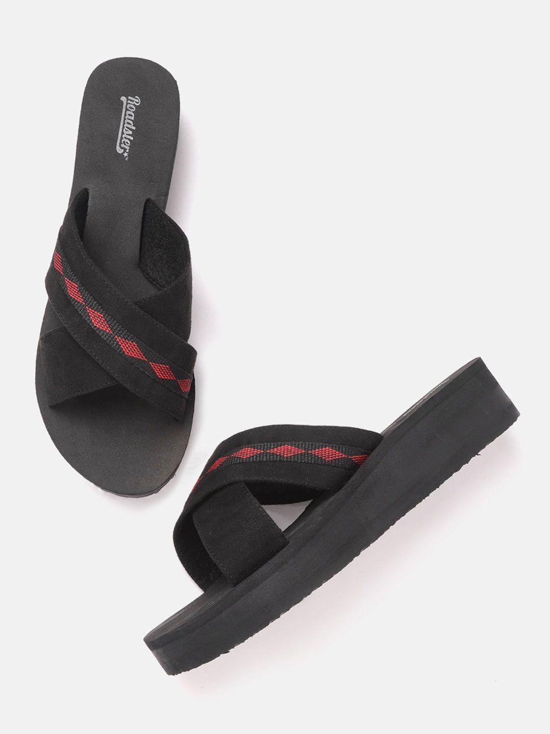 The Roadster Lifestyle Co Women Black & Red Geometric Self Design Sliders Price in India