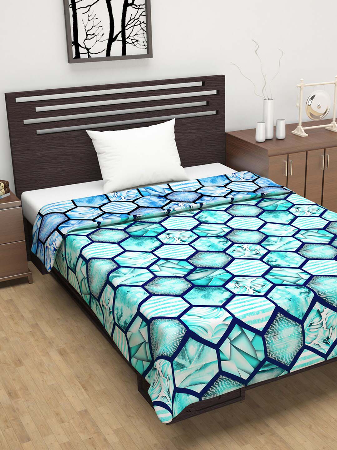 Divine Casa Sea Green Geometric Mild Winter 120 GSM Single Bed Dohar Price in India