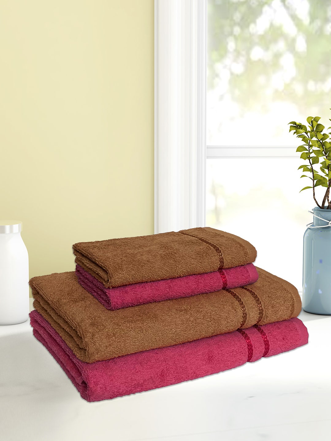 CORE Designed by SPACES Unisex Set Of 4 Solid 380 GSM Towel Set Price in India