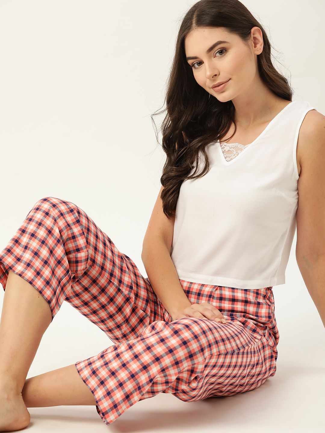 ETC Pink & Navy Blue Checked Cropped Lounge Pants Price in India
