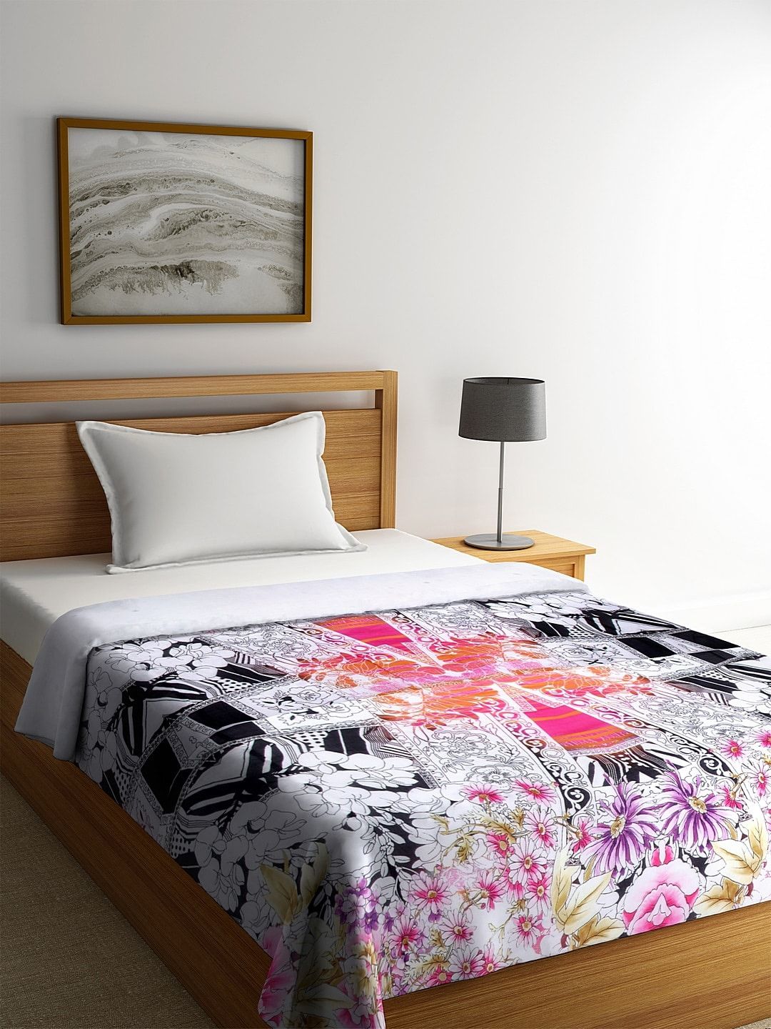 REME White & Black Floral AC Room Organic Cotton 150 GSM Single Bed Quilt Price in India