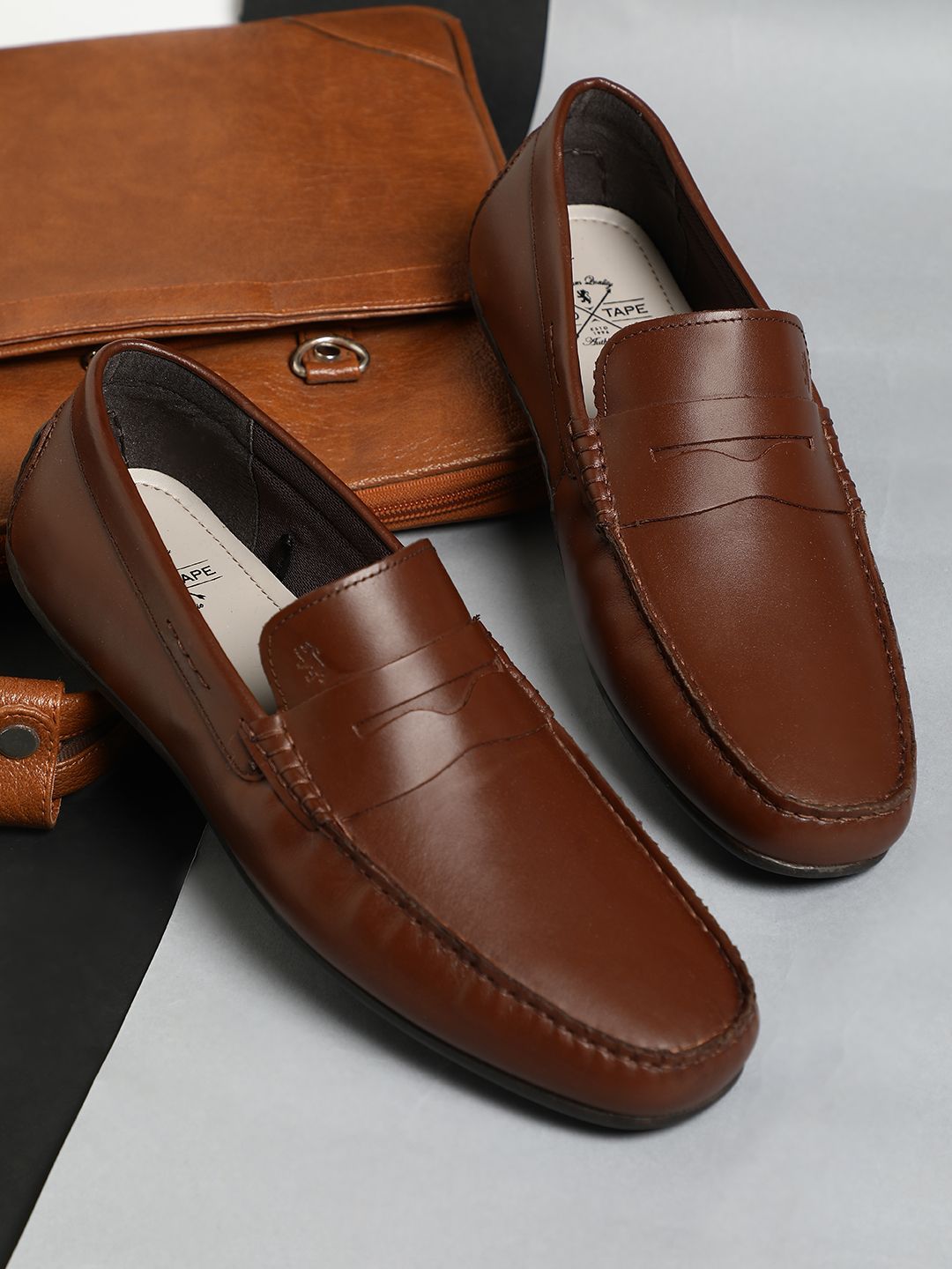 Red Tape Men Brown Solid Loafers