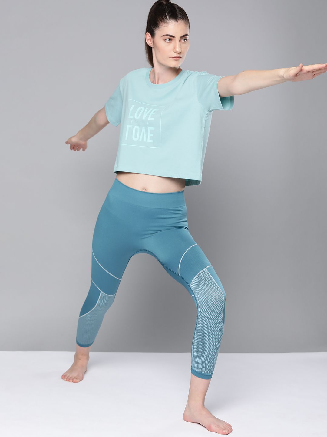 HRX By Hrithik Roshan Women Aquifier Typographic Organic Cotton Antimicrobial  Yoga Tshirt Price in India