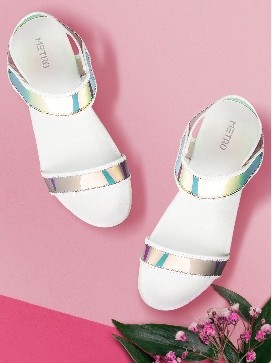 Metro Women White Solid Sandals Price in India