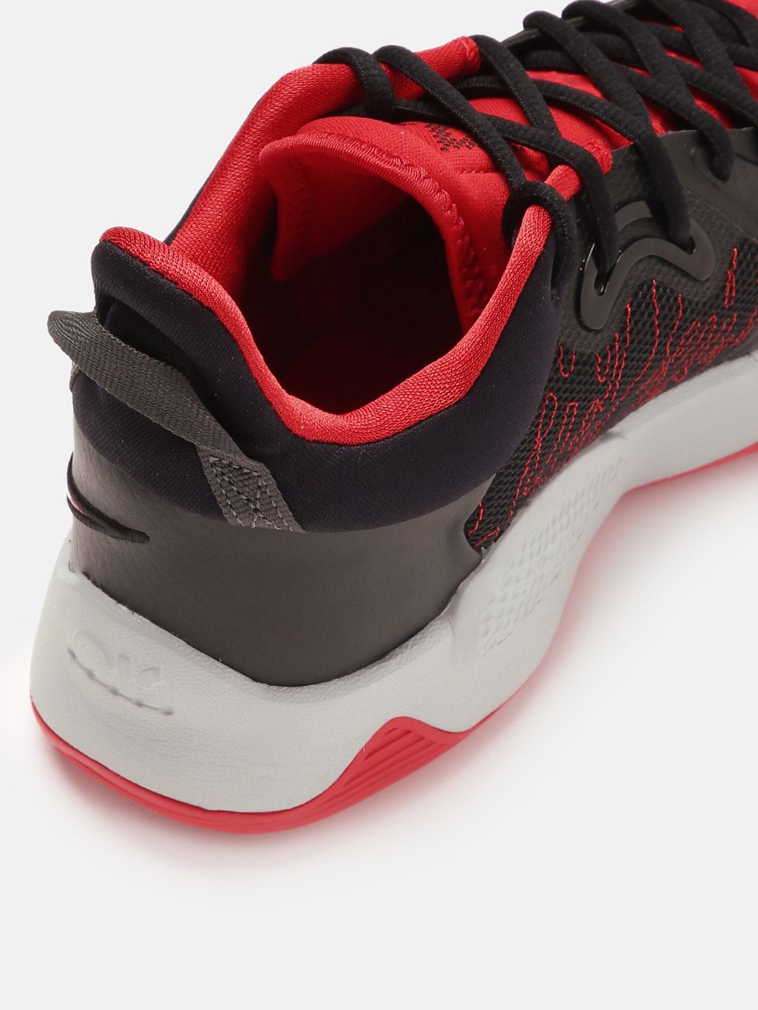 Buy Nike Men Black & Red PG 5 EP Basketball Shoes - Sports Shoes