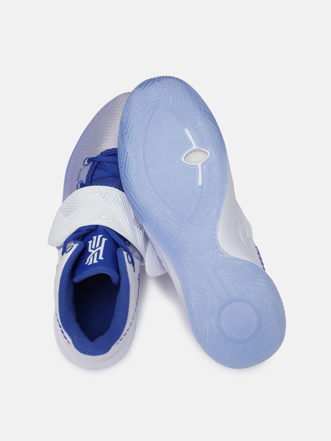 値下げKyrie FlytrapIII 9.5White/Black-Blue Buy Nike Men White & Blue KYRIE FLYTRAP III Mid-Top Basketball