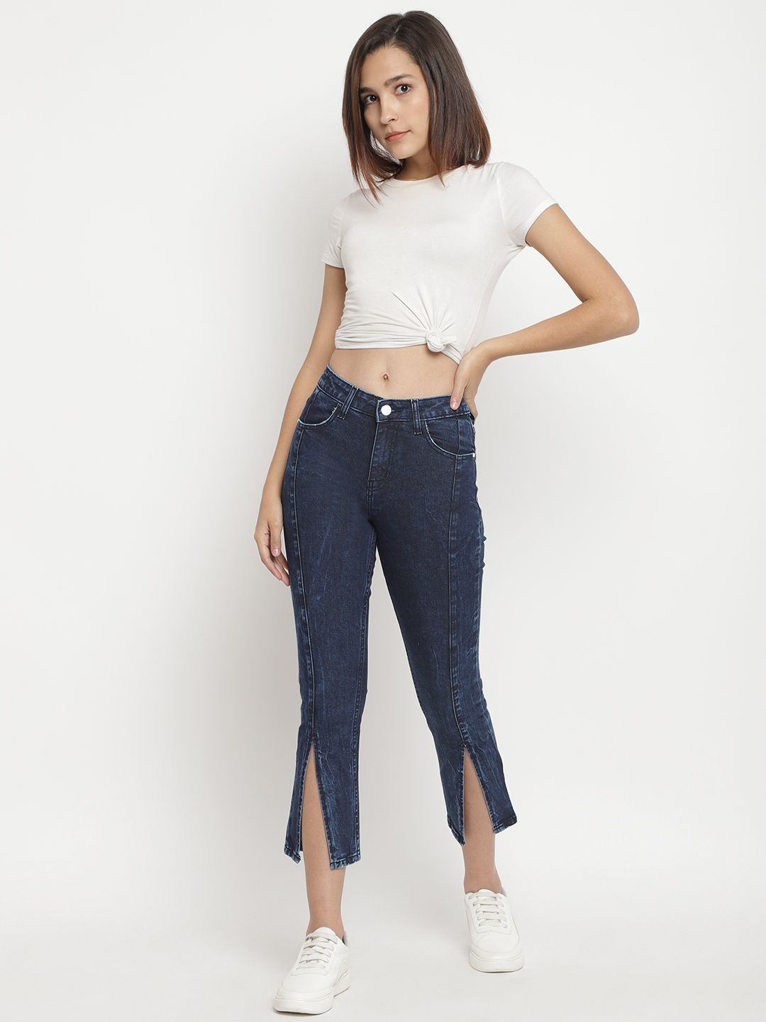 Belliskey Women Blue Slim Fit Mid-Rise Clean Look Jeans Price in India