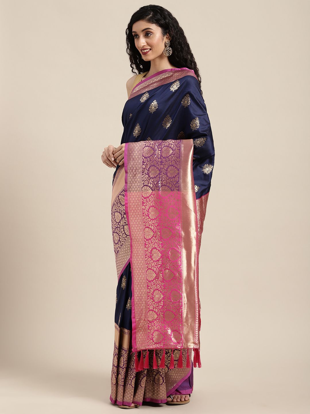 VASTRANAND Navy Blue & Gold-Toned Silk Blend Woven Design Banarasi Saree