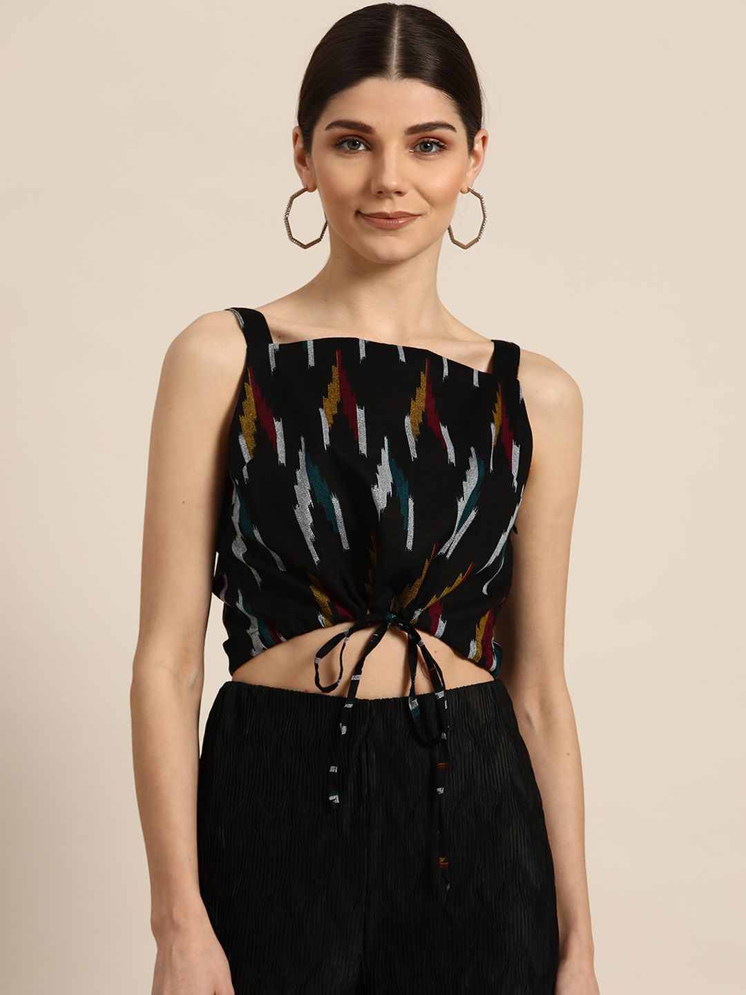 Shae by SASSAFRAS Women Black Ikat Print Blouson Crop Top