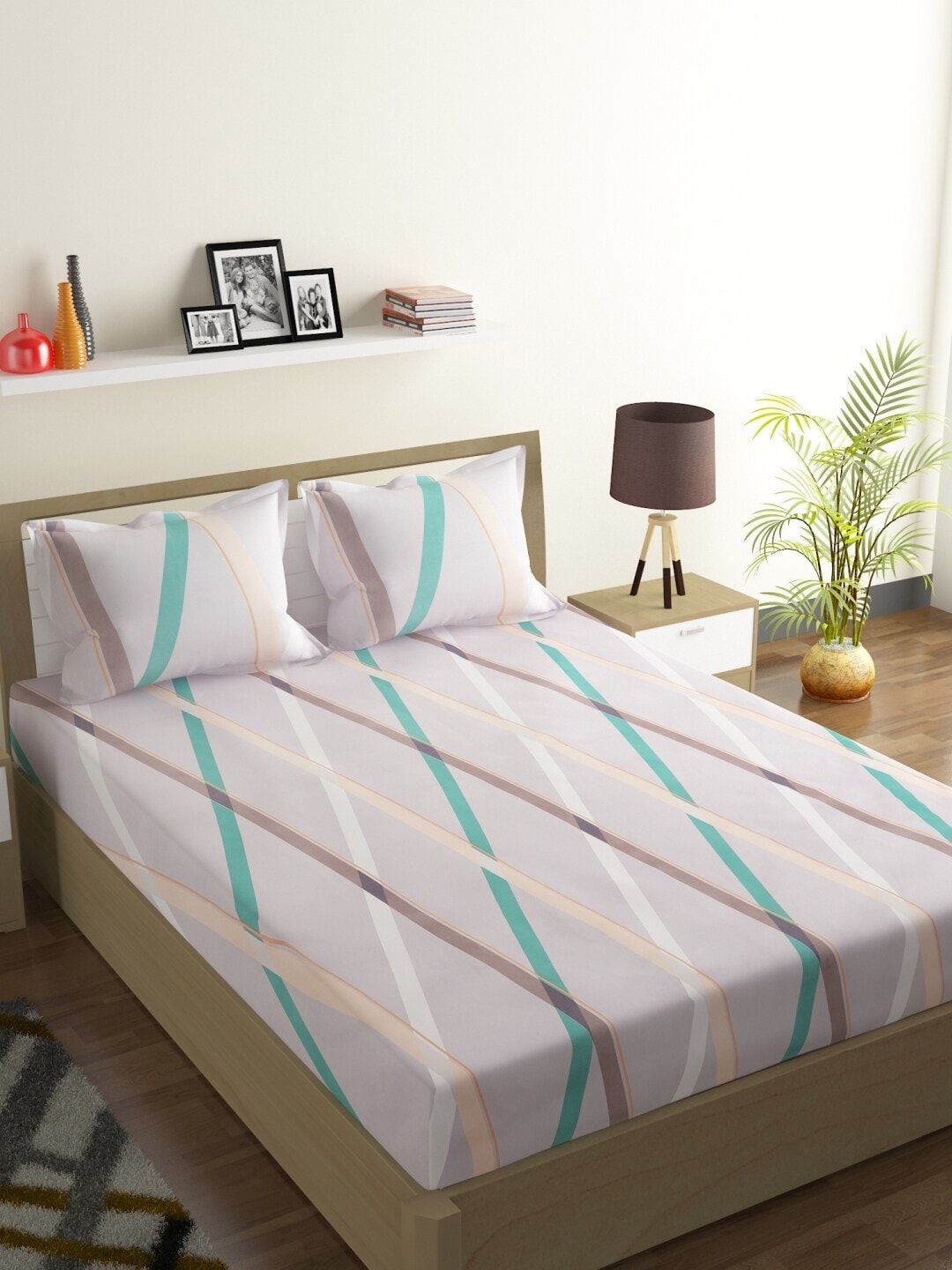 ROMEE Lavender & Sea Green Geometric 144 TC Cotton 1 Queen Bedsheet with 2 Pillow Covers Price in India